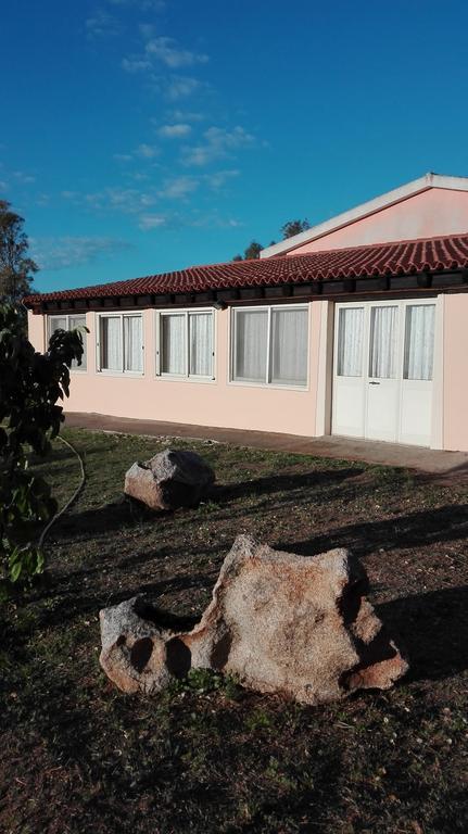 Agriturismo Monte Pino Telti Eksteriør billede