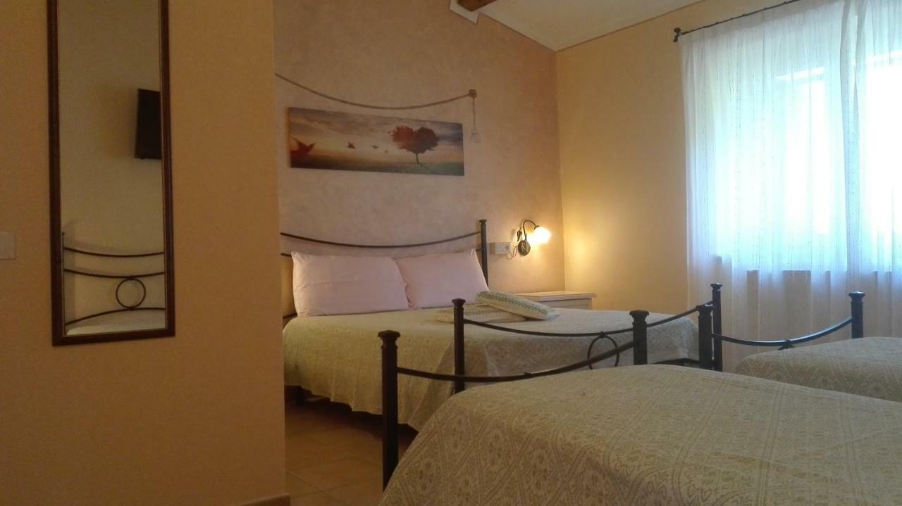 Agriturismo Monte Pino Telti Eksteriør billede