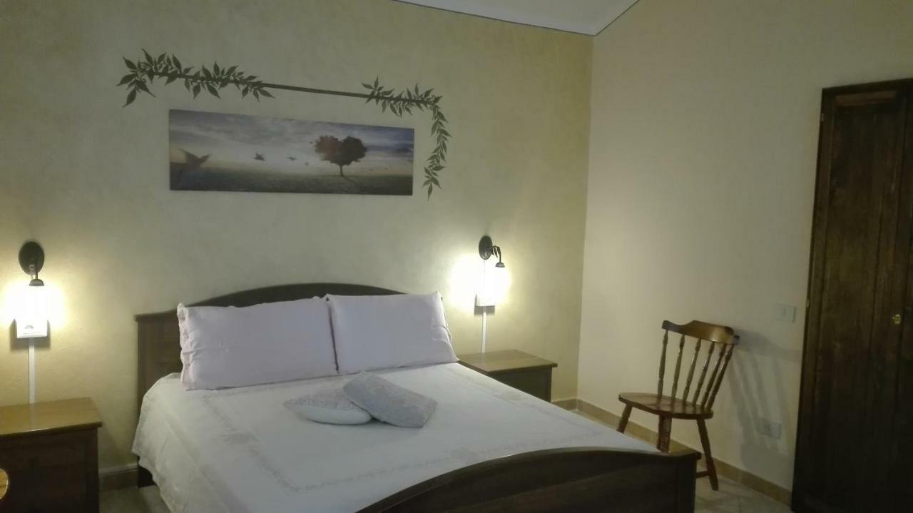Agriturismo Monte Pino Telti Eksteriør billede